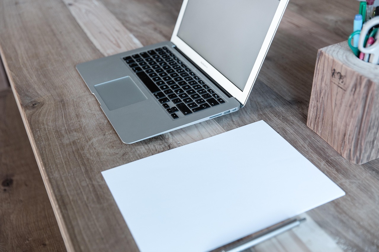 découvrez le rôle et l'importance d'un comité d'entreprise en milieu professionnel, ses missions principales et comment il favorise le dialogue social entre employés et direction.