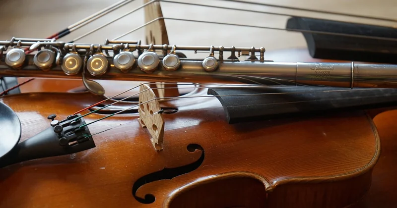 Observer les clés dans une partition d'orchestre